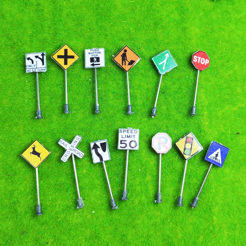 1PC HO Scale Traffic Signs Model Building Sand Table Accessories Micro Landscape Decor 1/87 Railroad Sign Игрушки