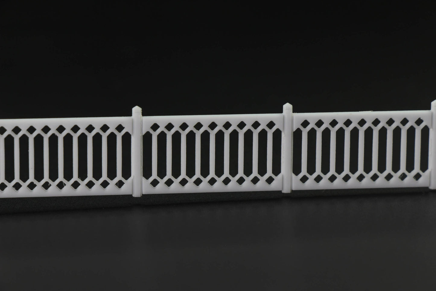 1 Meter HO Scale 1:87 White Building Fence Wall Model Trains Diorama Accessory